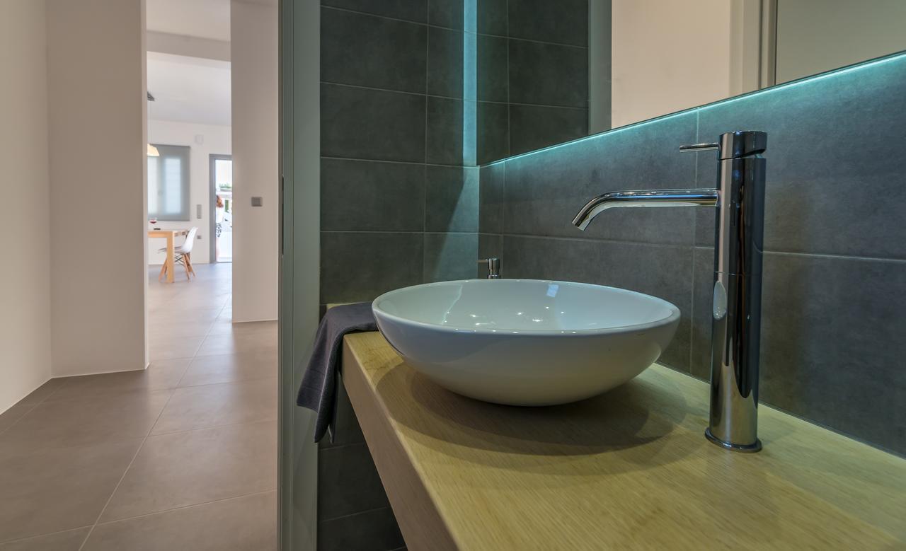Milos Waves Luxury Apartments Pollonia Ngoại thất bức ảnh